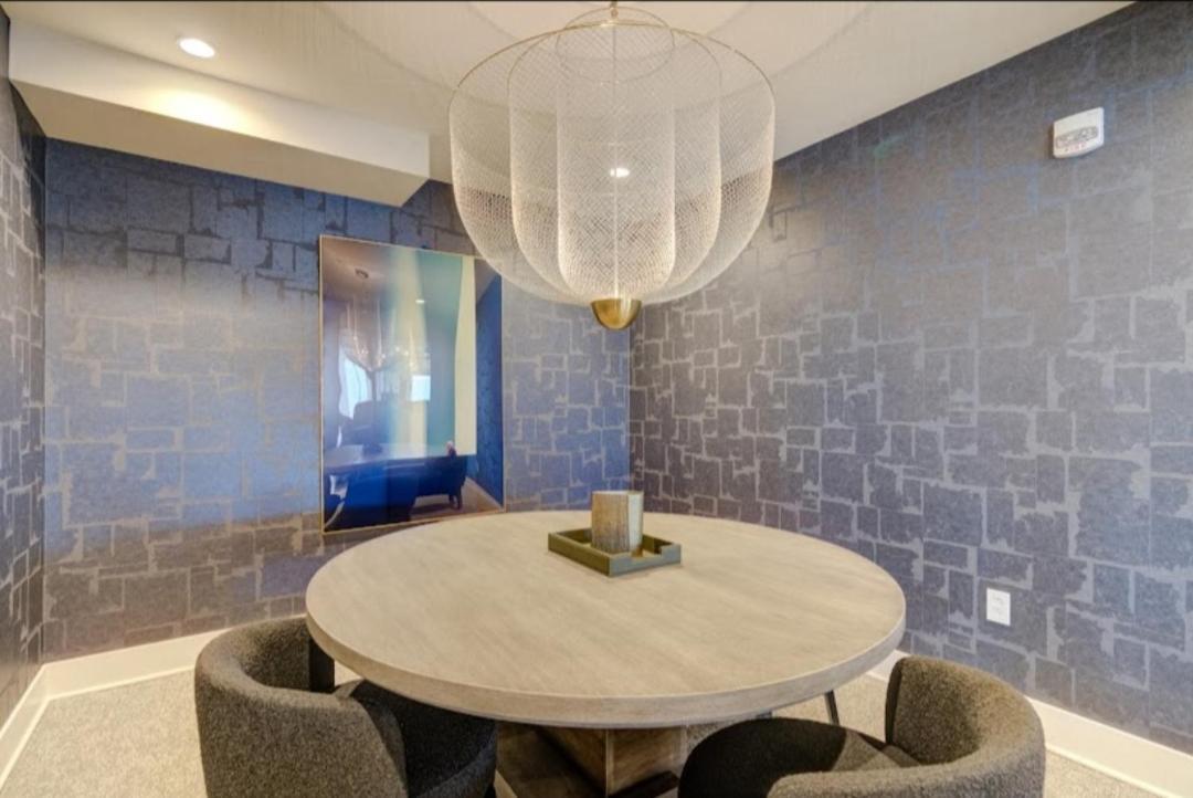 Luxury Oasis Bhm Apartment Birmingham Bagian luar foto